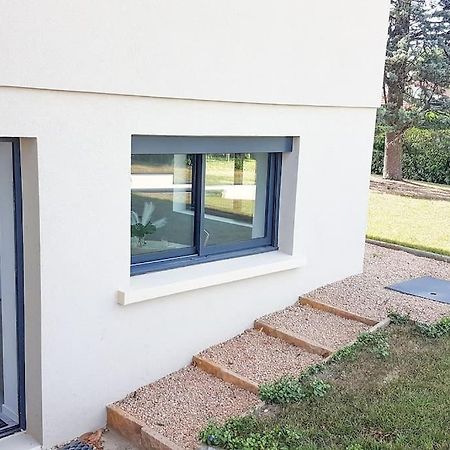 Le Petit Castel, Portes De Lyon Chazay-d'Azergues Exteriör bild